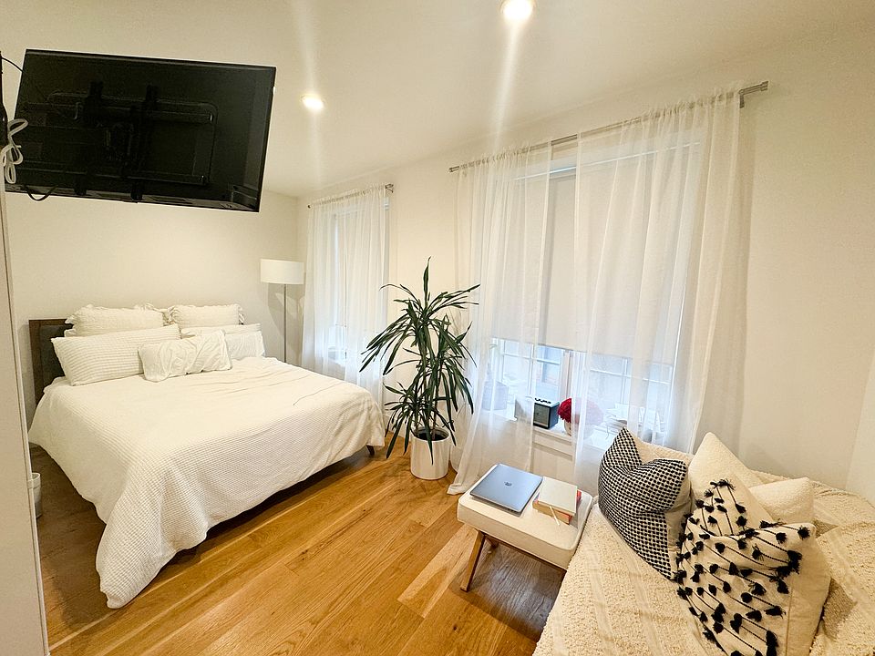 1st image of 25-18 32nd St #3B