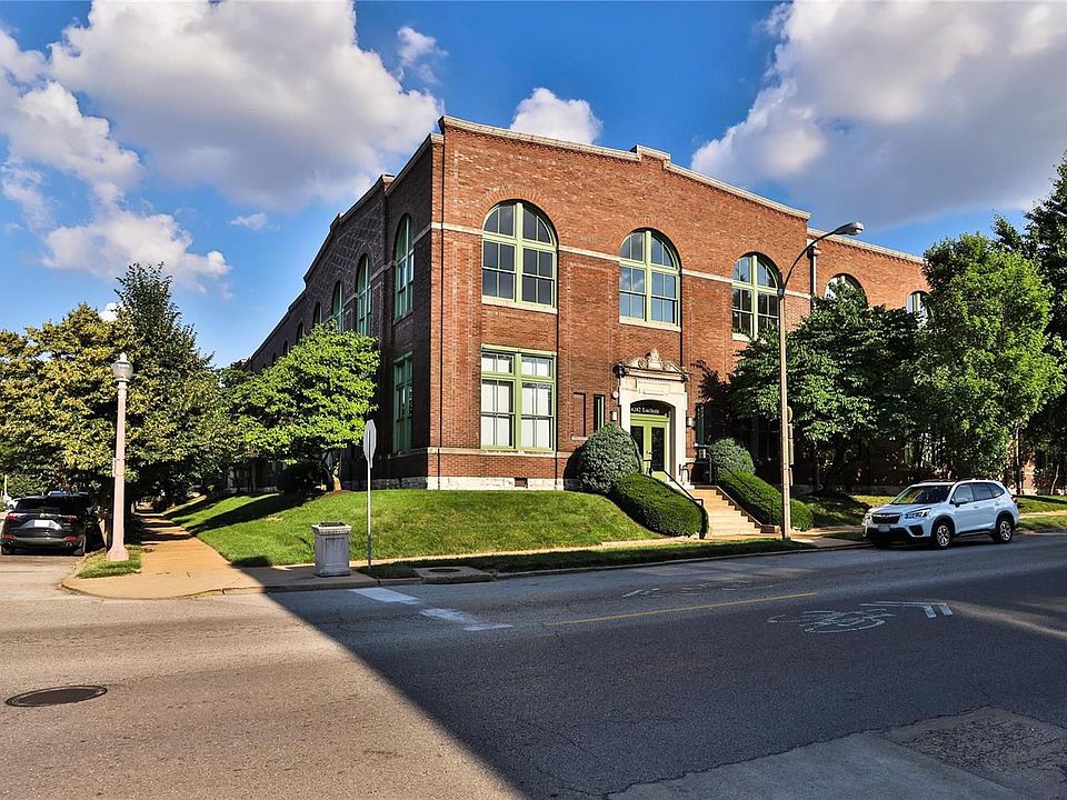 1st image of 4242 Laclede Ave APT 105