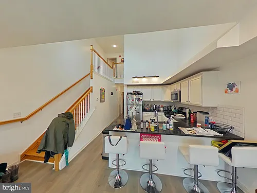 4539 Mitchell St Photo 1