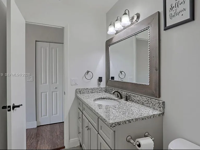 876 Gardenia Dr — Photo 10