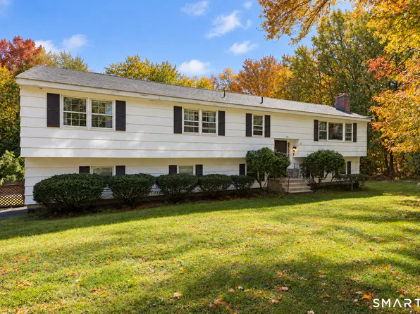 77 Pleasant Drive, Bethany, CT 06524