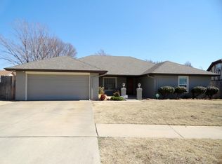 12104 Greenlawn Ave, Oklahoma City, OK 73170