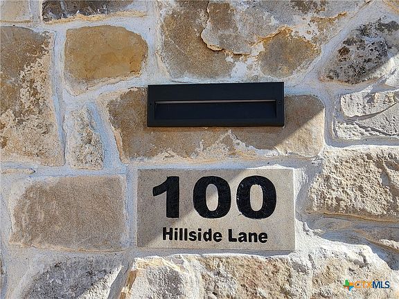 4th image of 100 Hillside Dr