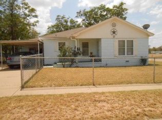 712 28th St, Snyder, TX 79549