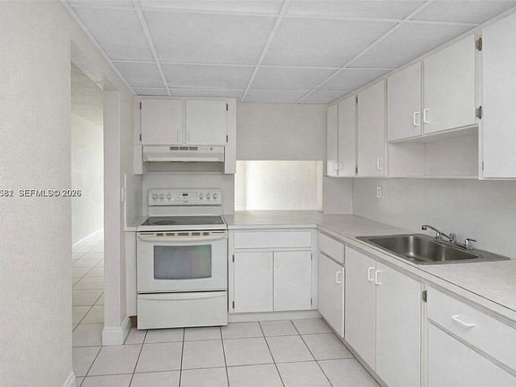 5th image of 505 NW 177th St APT 126