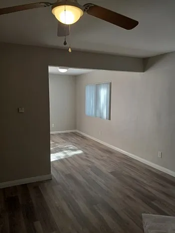 1131 Emory St — Photo 6