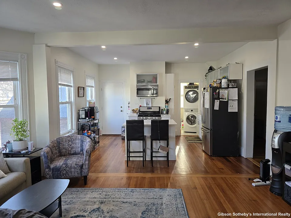 Kitchen/Living room