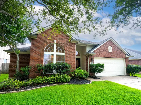 12804 Flat Creek Dr, Pearland, TX 77584
