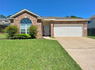 1112 Walnut Bnd, Brenham, TX 77833