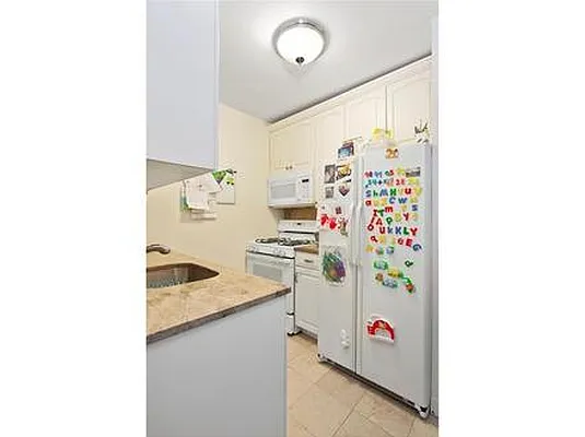 Rented by Keller Williams NYC | media 61