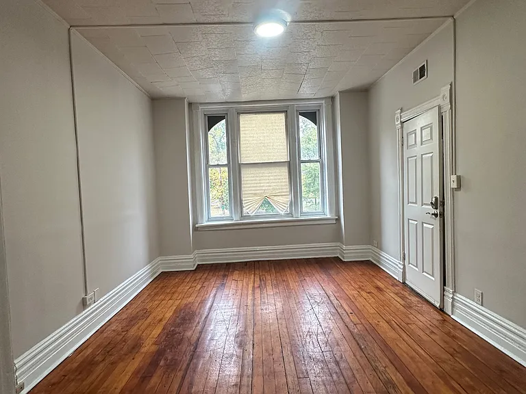 1631 S California Ave #1F — Photo 9