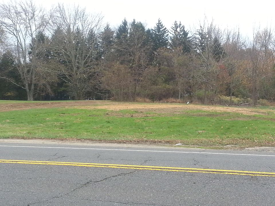 2nd image of 93 Gordons Corner Rd