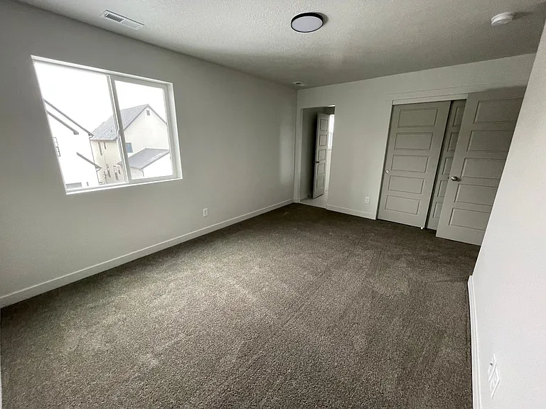 4380 W Bergen Ln — Photo 10