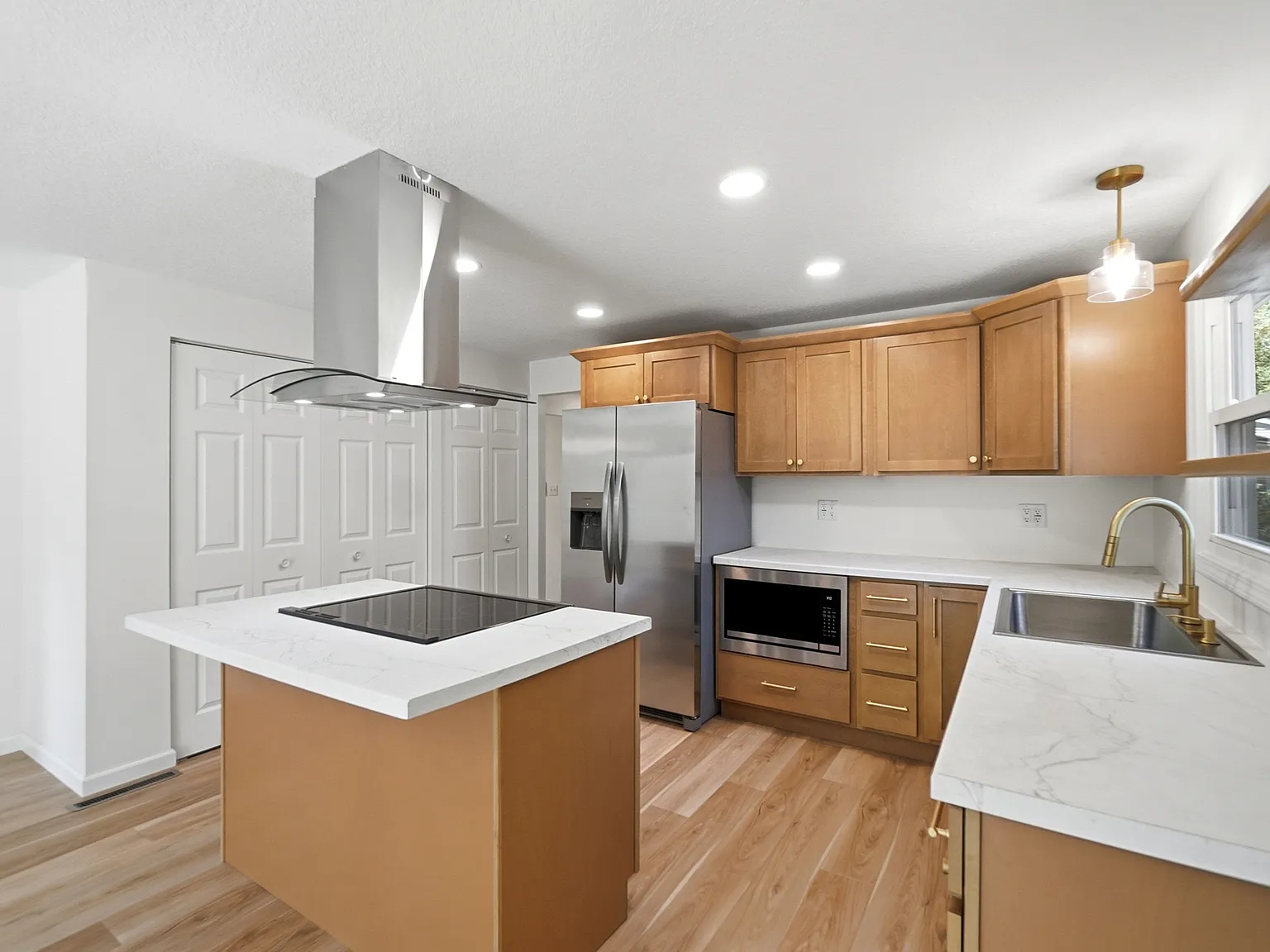 3 bed, 1488 sqft, $2,200 — Photo 3
