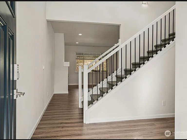 9960 Merrick St SE — Photo 14