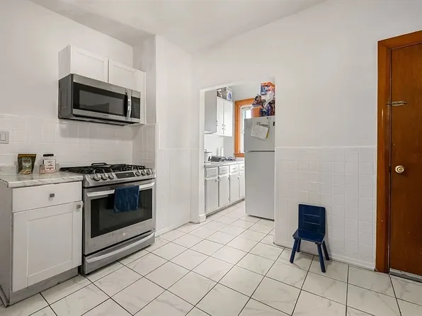 802 Winthrop Ave, Revere, MA 02151