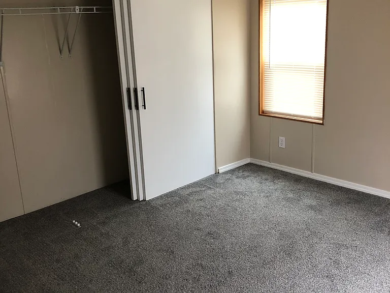 4727 Owens Rd NE #4 — Photo 6