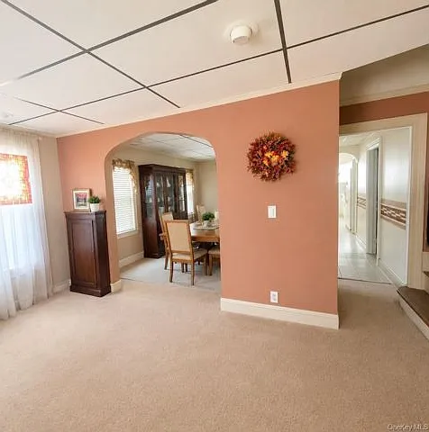 16422 Grand Central Pkwy — Photo 5
