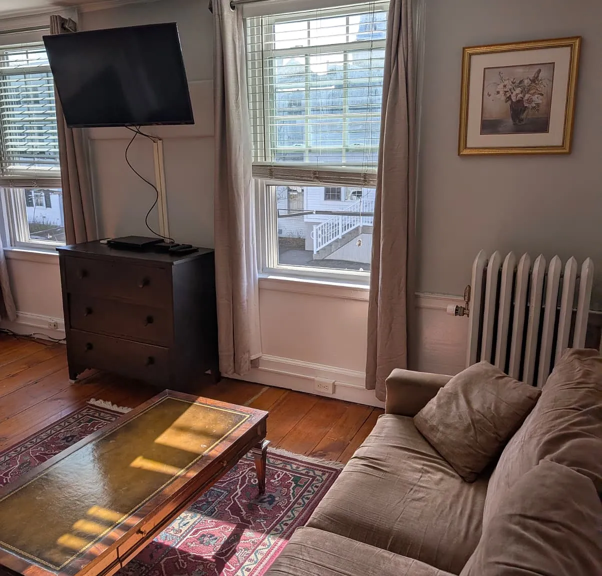 Studio, 380 sqft, $1,990 — Photo 4