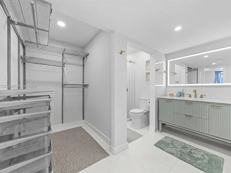 20100 W Country Club Dr #Penthouse 09 — Photo 20