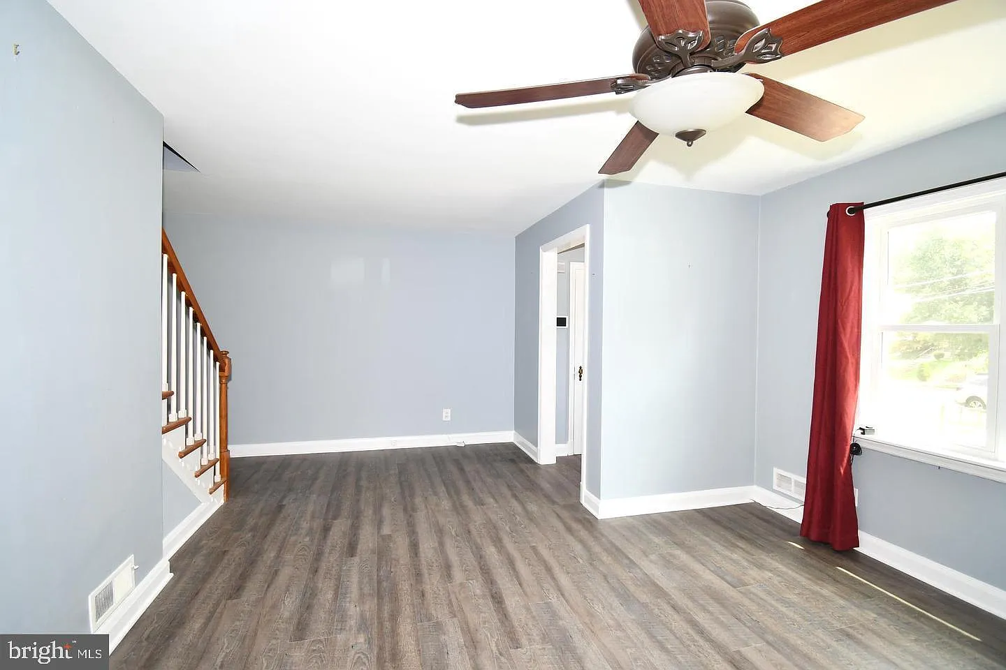 4 bed, 2.5 bath, 1760 sqft, $2,350 — Photo 4