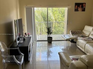 5055 Wiles Rd APT 301, Pompano Beach, FL 33073