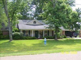 2123 Ridge Rd, Yazoo City, MS 39194