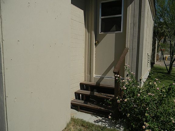 703 Rear entry