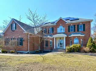 51 Mohawk Path, Holliston, MA 01746
