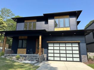 705 Chamberlain St, Raleigh, NC 27607