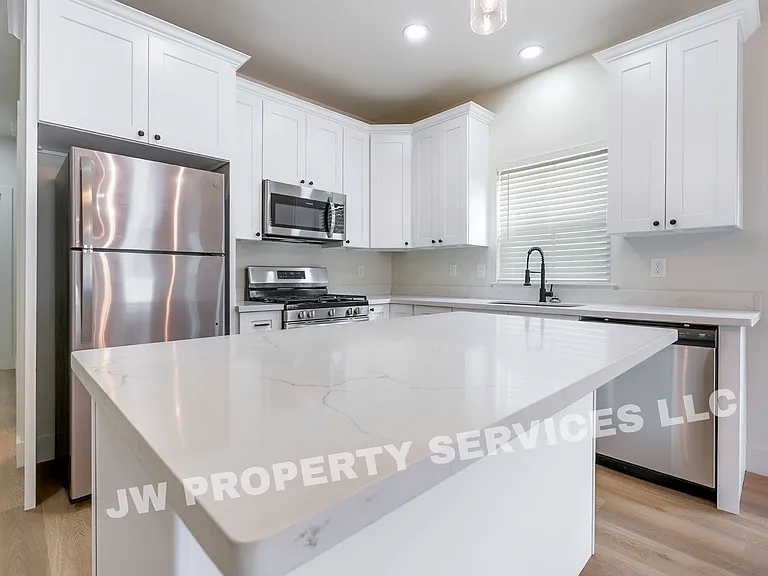 3016 Spain St — Photo 4