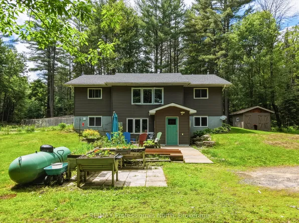 81 Watson Ln, Huntsville, ON P0B 1M0