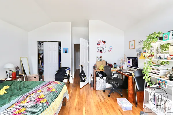 Rented by Hagstrom Management Inc | media 26