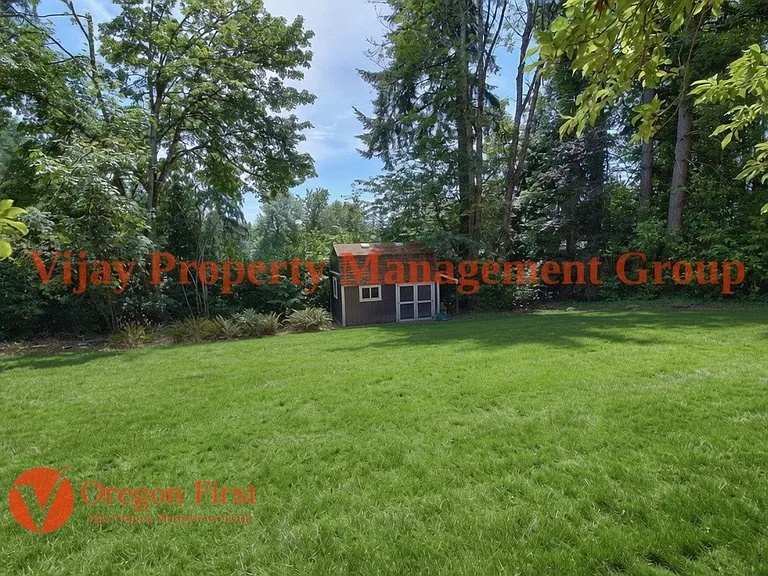 12274 NW Coleman Dr — Photo 55