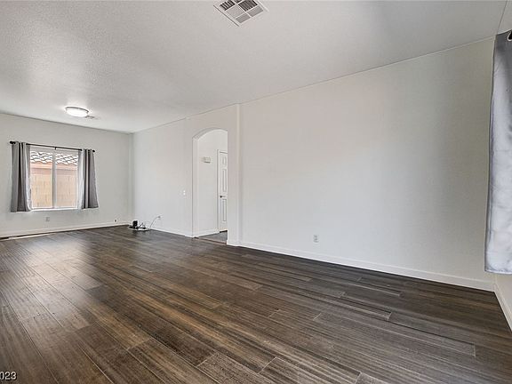 4th image of 8021 Hurricane Cove Ct