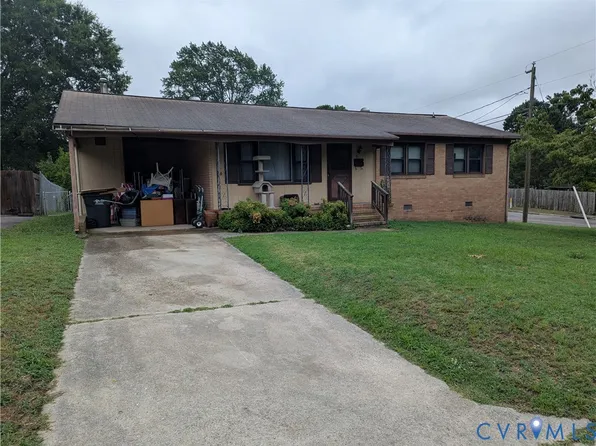 510 Old Town Dr, Colonial Heights, VA 23834