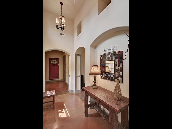 5th image of 106 Oak Meadow Trl