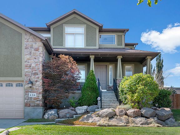 3rd image of 236 Summer Leaf Dr