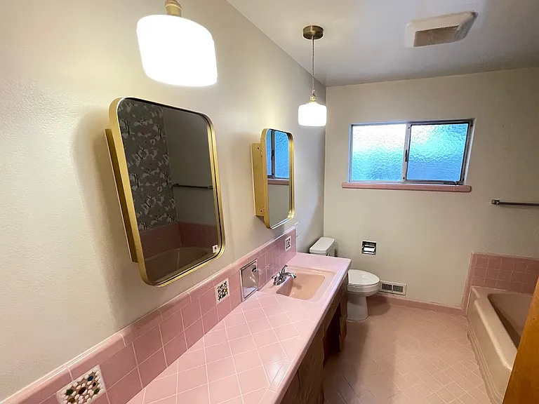 6001 S Land Park Dr — Photo 13