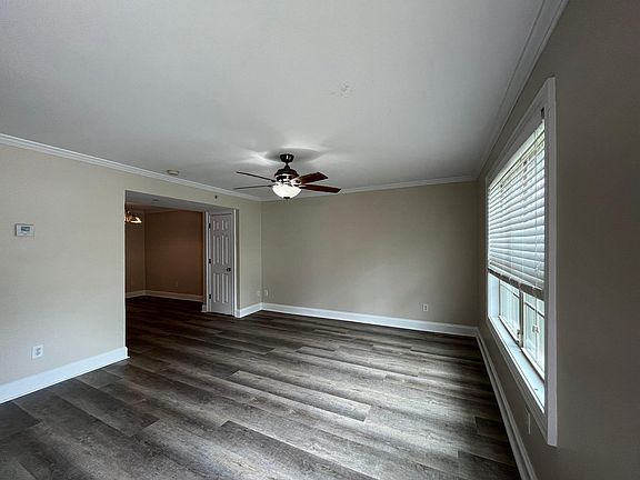 2nd image of 34 Villa Ct SE #34