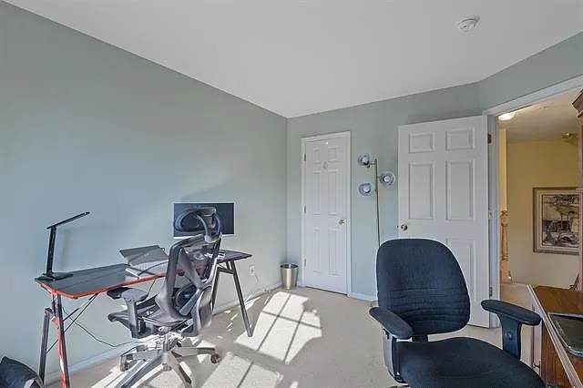 8 Maritime Way — Photo 16