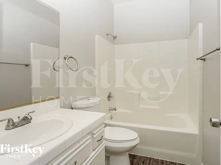 8049 Rock Port Cir — Photo 15