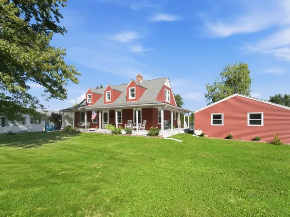 102 N Madison St, Hebron, IN 46341