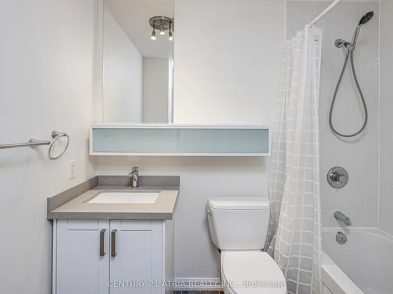 111 Elizabeth St #1117 — Photo 9