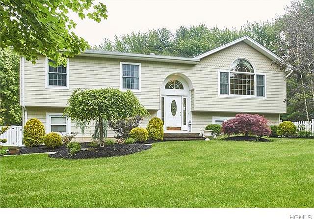 1st image of 8 S Amundsen Ln