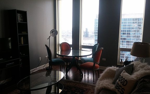 3rd image of 1400 S Michigan Ave APT 2011