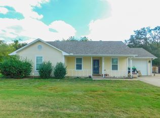 429 N Sierra Trl, Pilot Point, TX 76258