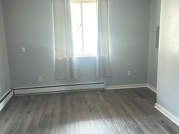 5th image of 204 Minooka St Floor 2