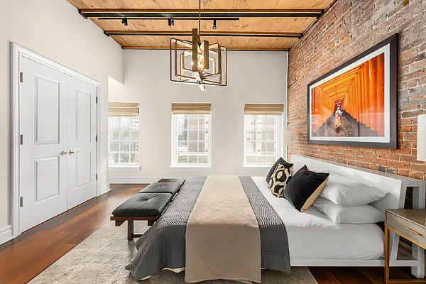 Sold by Compass | media 9
