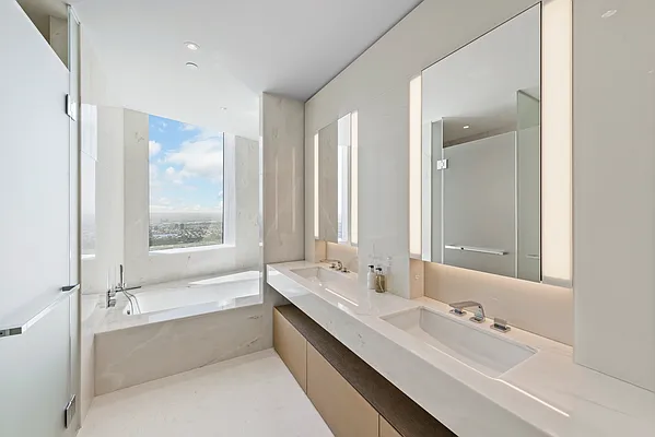 Rented by SERHANT. | media 2